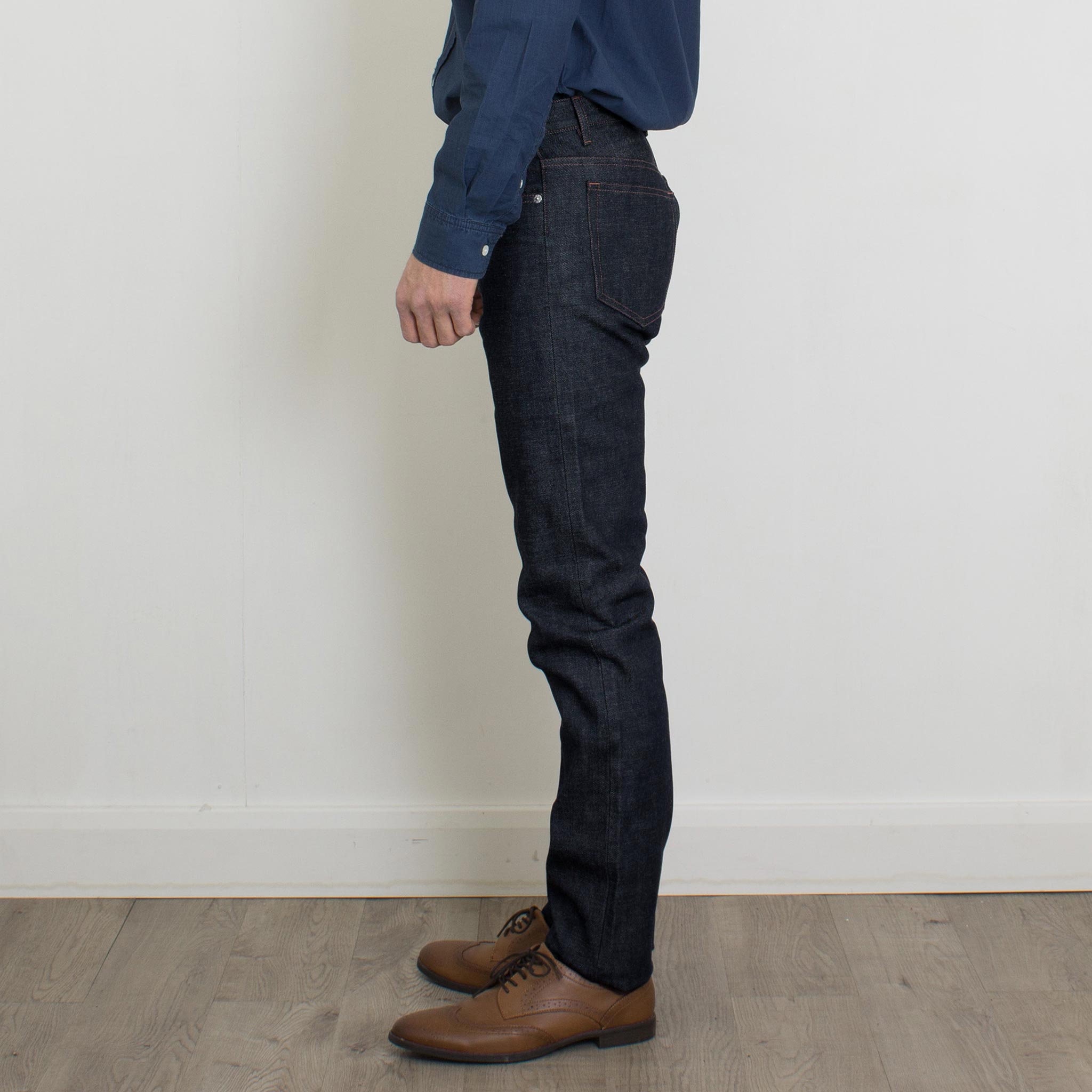 A.P.C. - NEW STANDARD - MID RISE STRAIGHT JEANS CODBS M09001 IAI