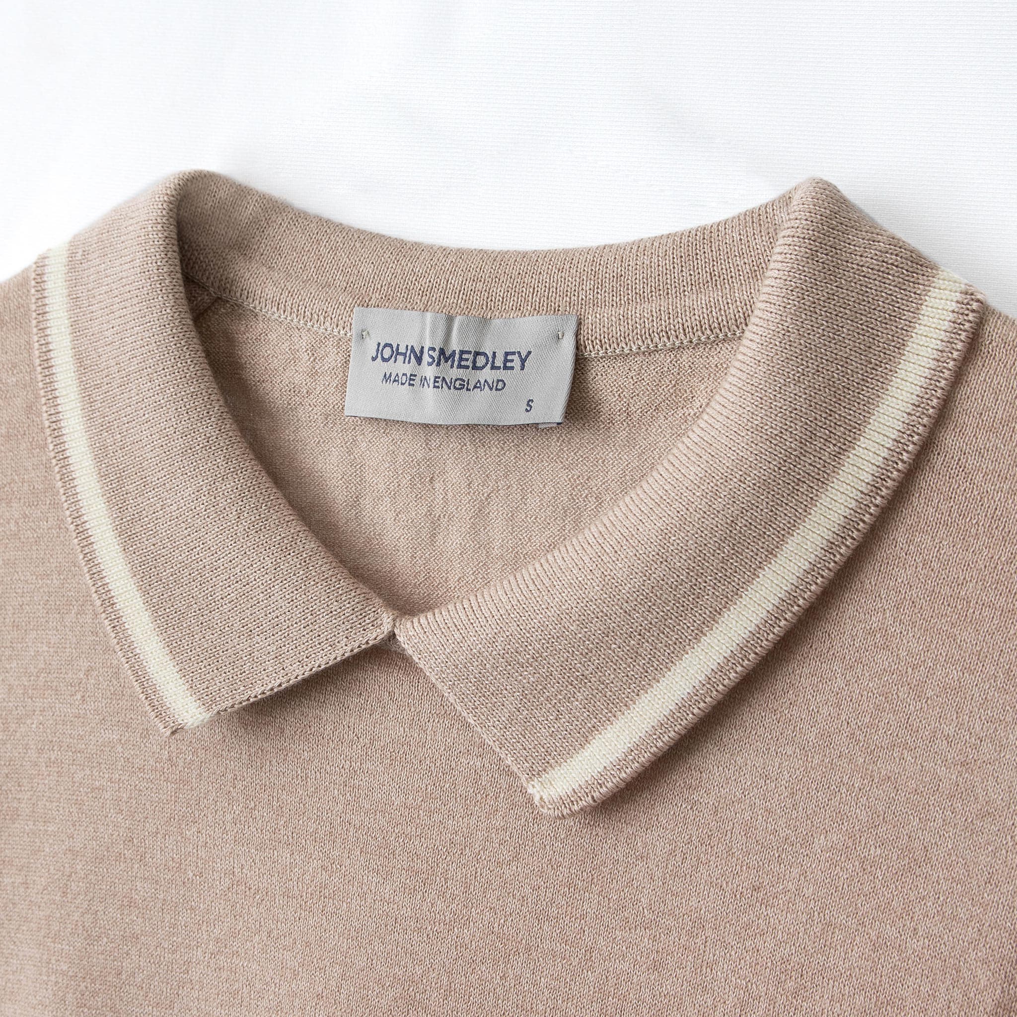 JOHN SMEDLEY - ESTER STRAIGHT COLLAR – CHG